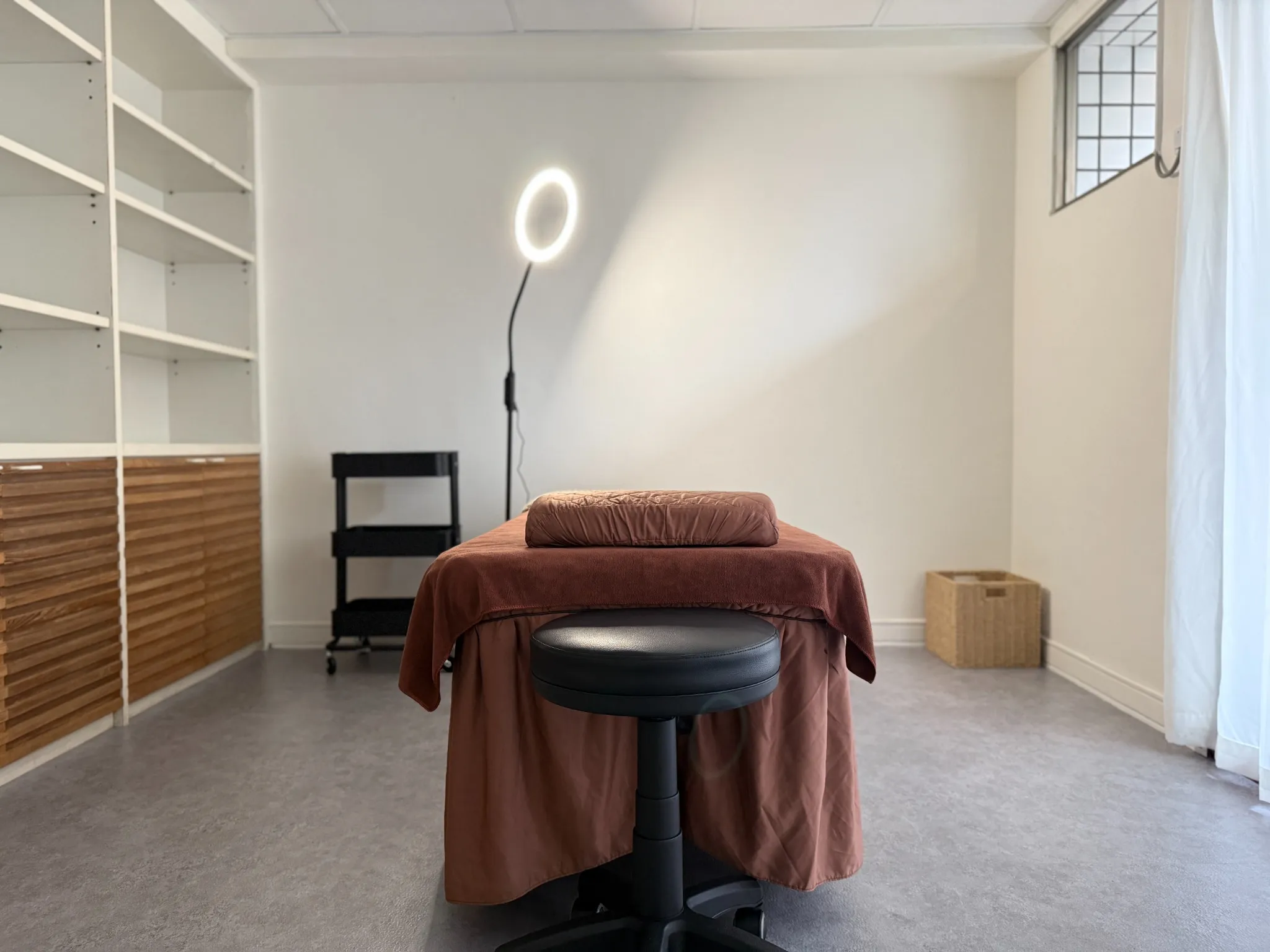 台中市政府雙人服務空間 - 雙床大包廂預約